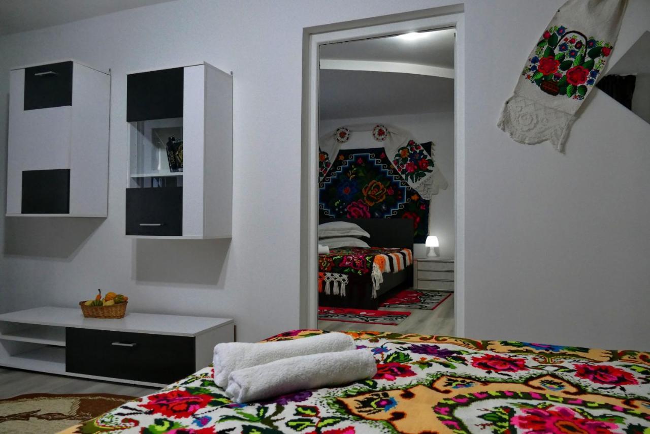 La Dory Apartment Satu Sugatag ภายนอก รูปภาพ