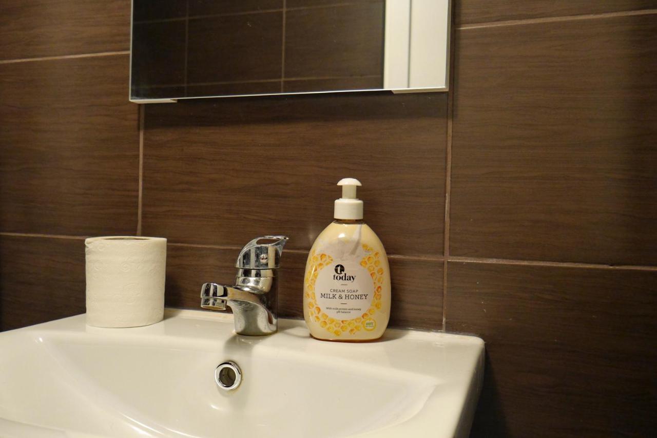 La Dory Apartment Satu Sugatag ภายนอก รูปภาพ