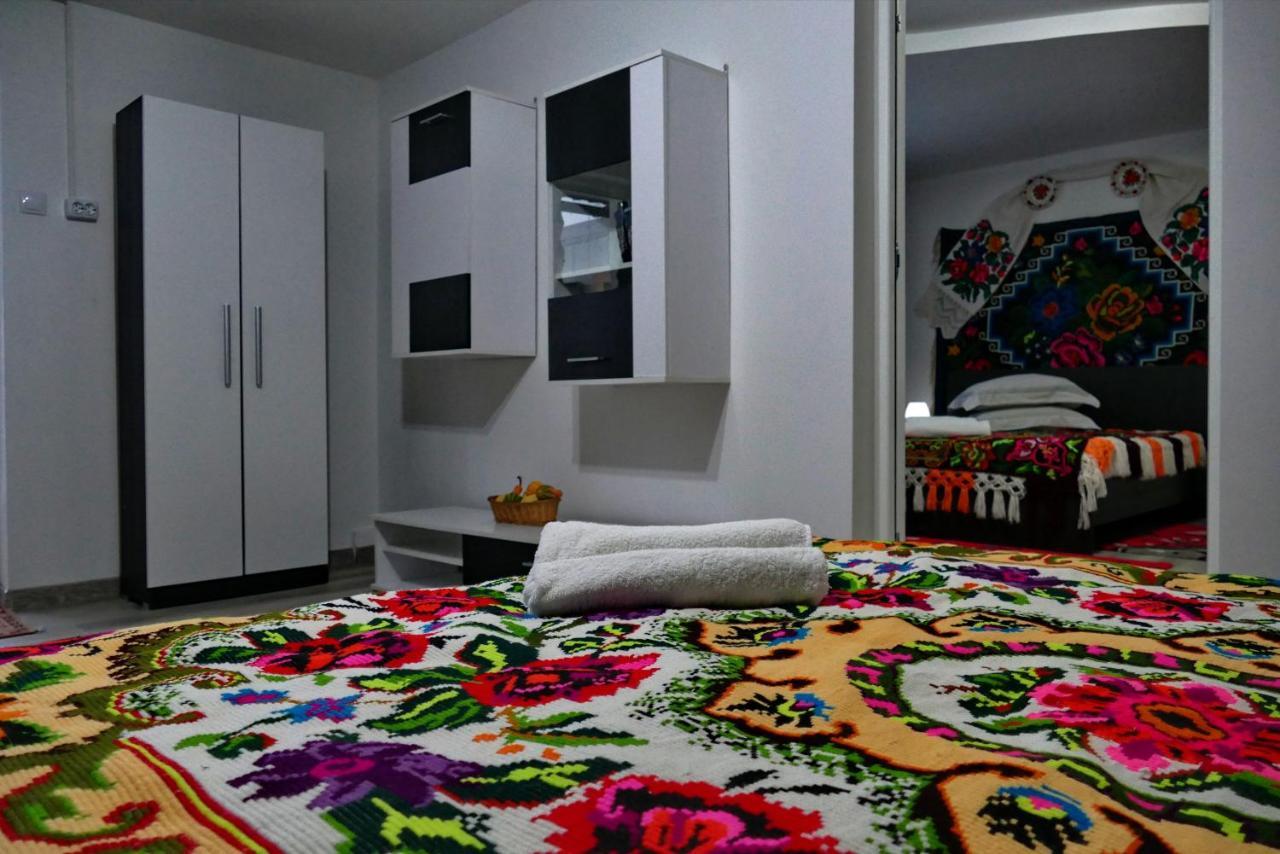 La Dory Apartment Satu Sugatag ภายนอก รูปภาพ