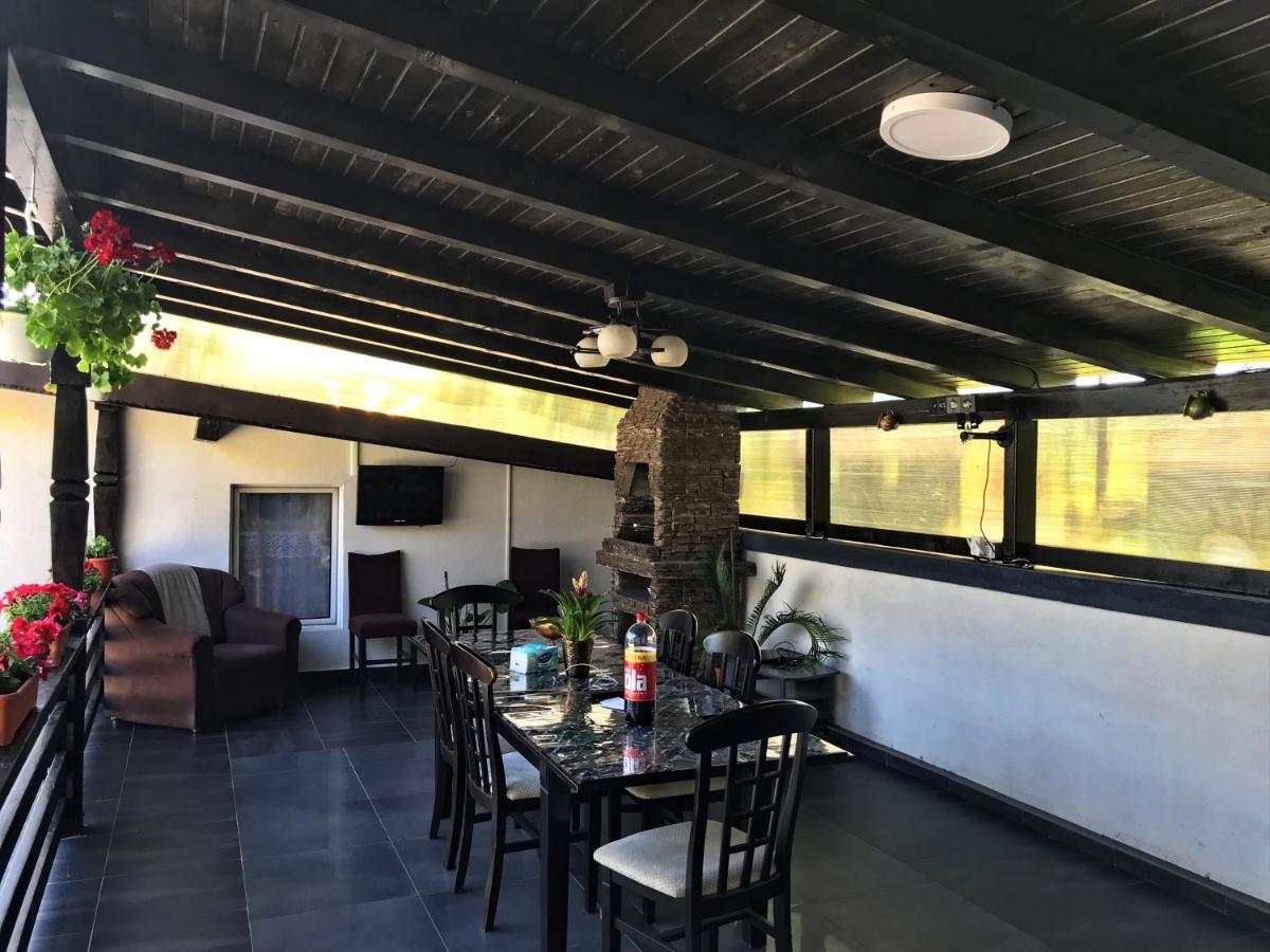 La Dory Apartment Satu Sugatag ภายนอก รูปภาพ