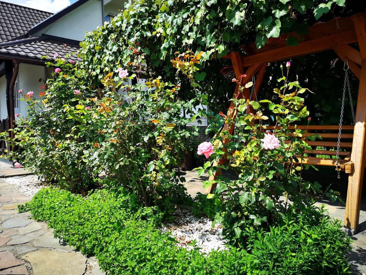 La Dory Apartment Satu Sugatag ภายนอก รูปภาพ